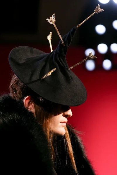 Look 24